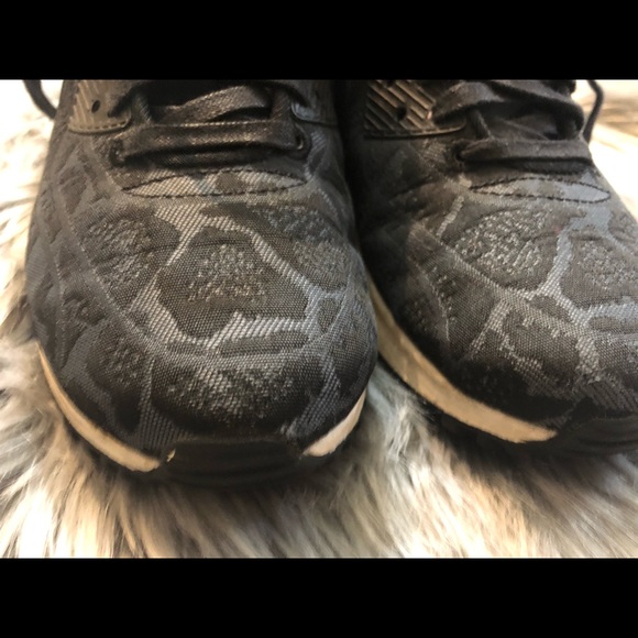 NIKE air shoes. - Picture 2 of 6